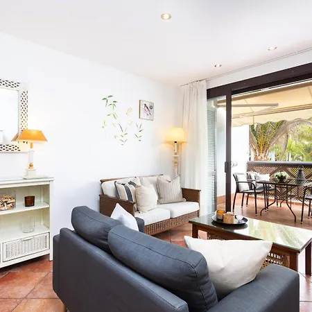 Cozy Apartment, New Decoration Paradise Suites By Anne Adeje 阿德耶